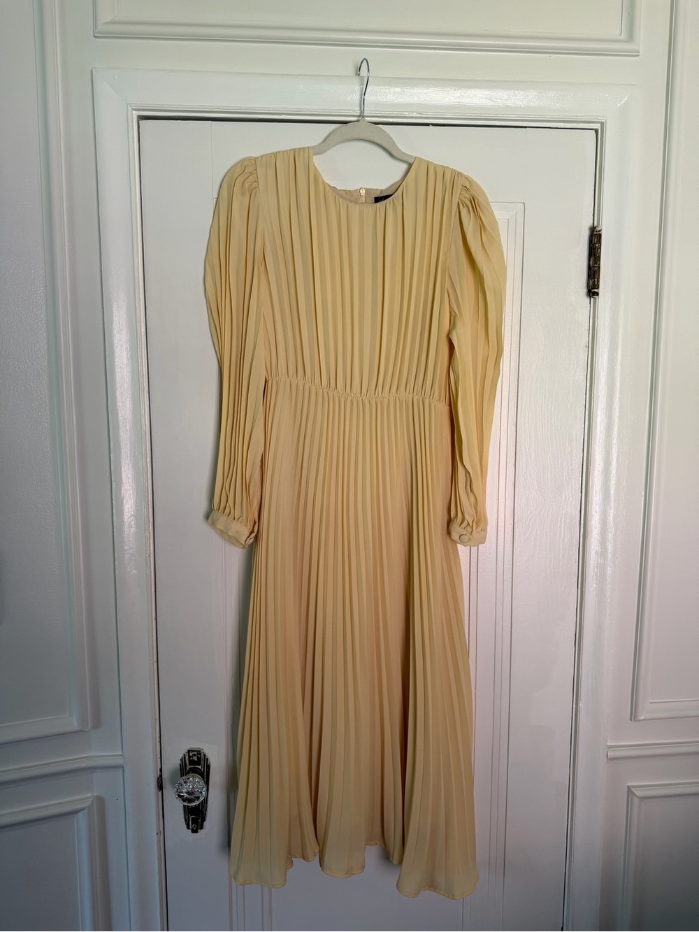 Vici Pleated Long-Sleeve Midi Dress in Pale Yellow